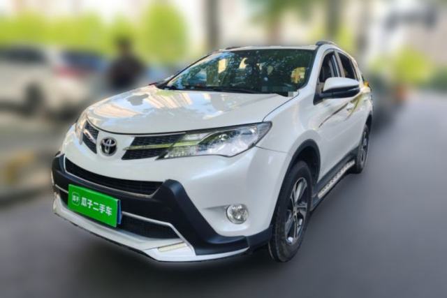 Used Toyota RAV4 2015 2.0L CVT Two-Wheel Drive Fashion Edition