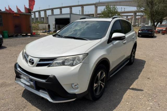 Used Toyota RAV4 2015 2.0L CVT Two-Wheel Drive Fashion Edition