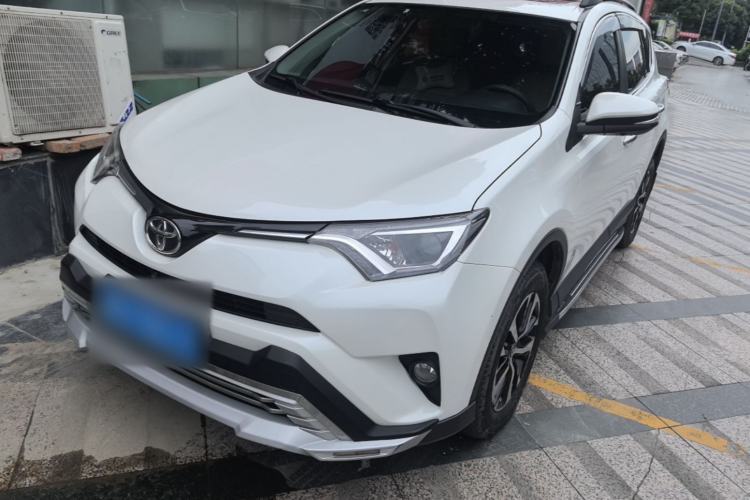 Used Toyota RAV4 2015 2.0L CVT Two-Wheel Drive Fashion Edition Guazi used car, China used car export, Used car for sale, Used  cars, Cheapest cars for sale