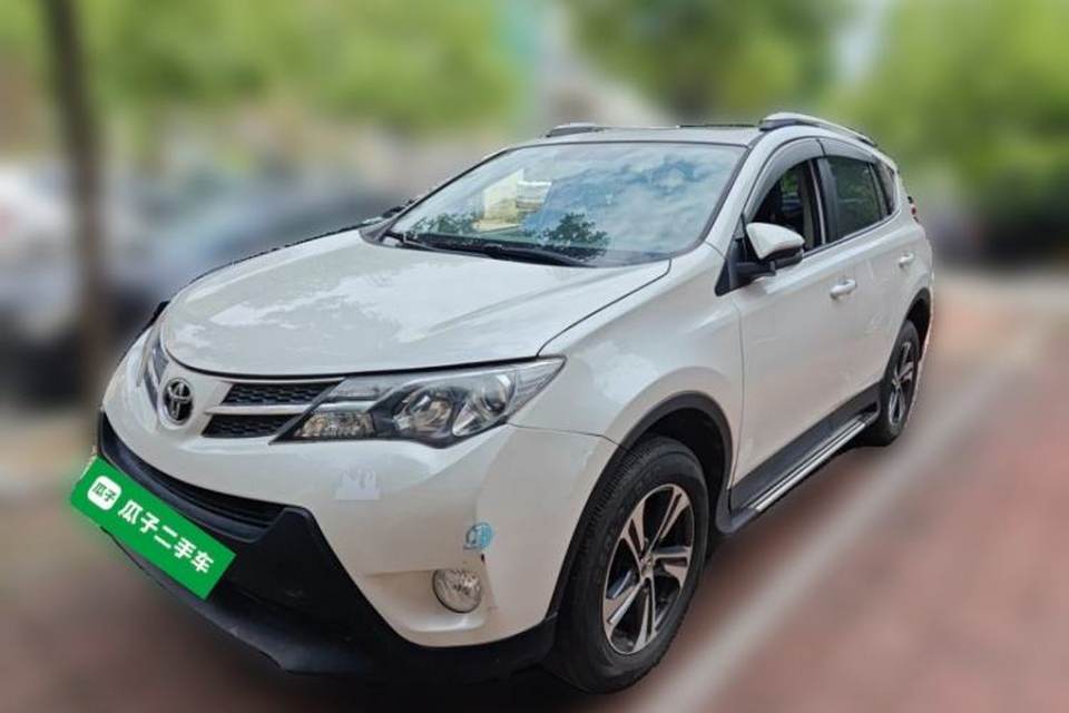 Toyota RAV4 2015