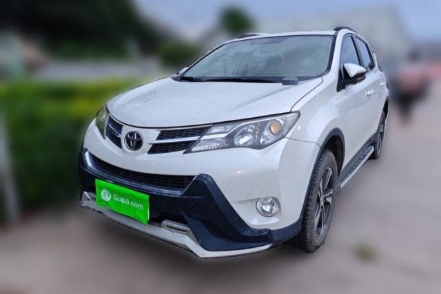 Used Toyota RAV4 2015 2.0L CVT Two-Wheel Drive Fashion Edition