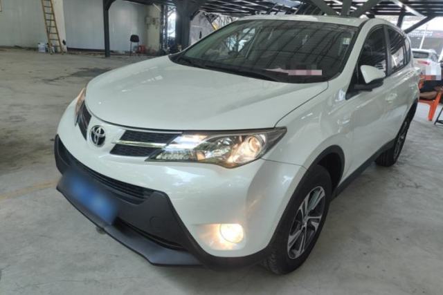 Used Toyota RAV4 2015 2.0L CVT Two-Wheel Drive Fashion Edition