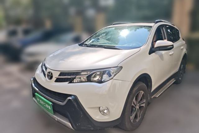 Used Toyota RAV4 2015 2.0L CVT Two-Wheel Drive Fashion Edition