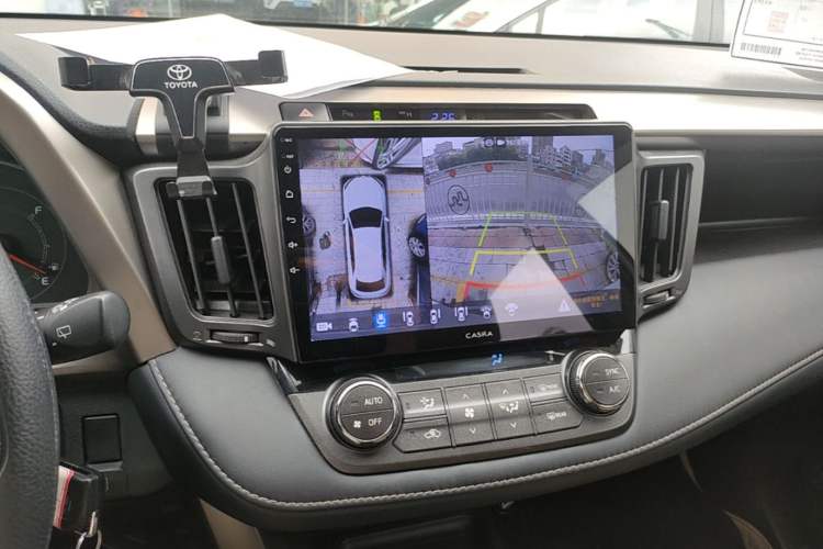 Used Toyota RAV4 2015 2.0L CVT Two-Wheel Drive Fashion Edition Audio And AC Panel