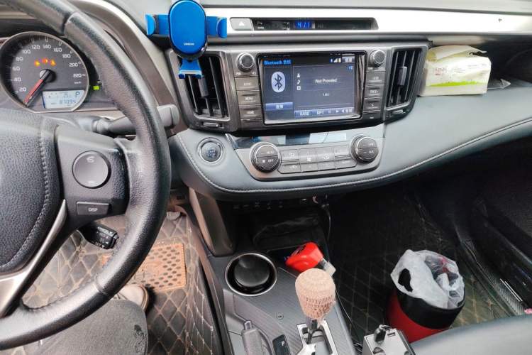 Used Toyota RAV4 2015 2.5L Automatic 4x4 Elite Edition Audio And AC Panel