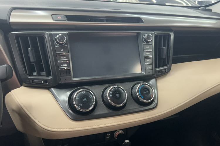Used Toyota RAV4 2015 2.0L CVT Two-Wheel Drive Urban Edition Audio And AC Panel