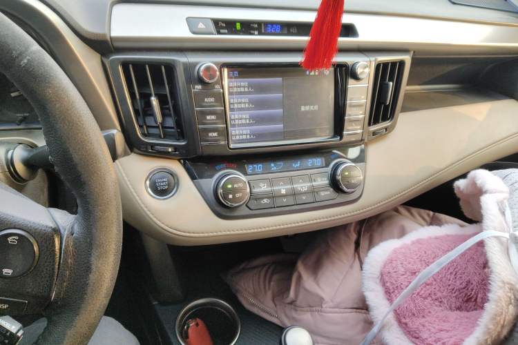 Used Toyota RAV4 2015 2.0L CVT Four-Wheel Drive New Edition Audio And AC Panel