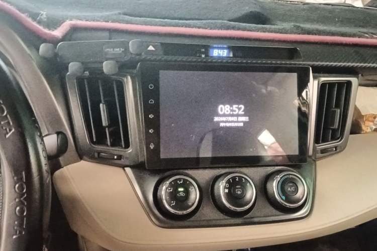 Used Toyota RAV4 2015 2.0L Manual Two-Wheel Drive Urban Edition Audio And AC Panel