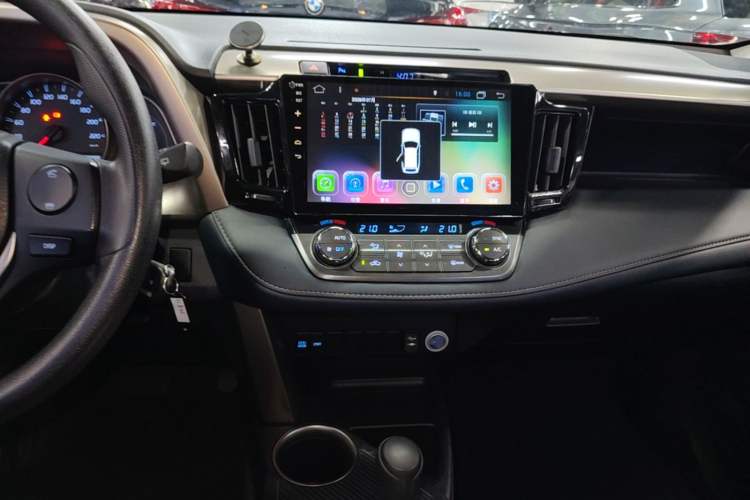 Used Toyota RAV4 2015 2.0L CVT Two-Wheel Drive Fashion Edition Audio And AC Panel