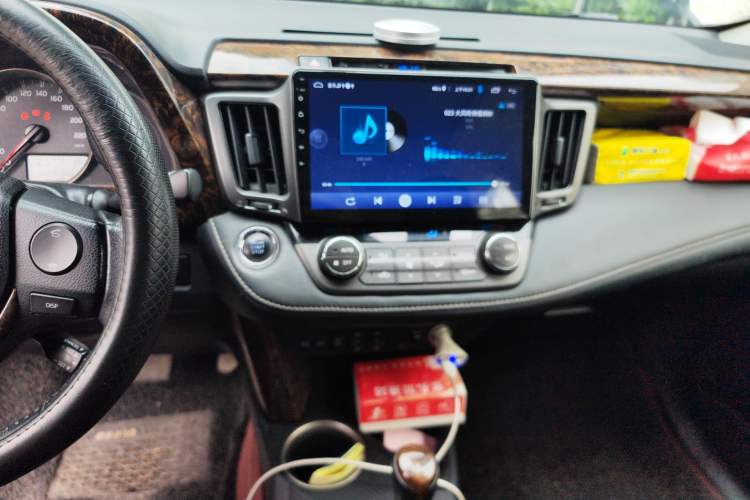 Used Toyota RAV4 2015 2.5L Automatic 4x4 Elite Edition Audio And AC Panel