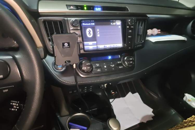 Used Toyota RAV4 2015 2.5L Automatic 4x4 Elite Edition Audio And AC Panel