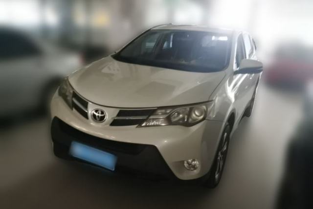 Used Toyota RAV4 2015 2.0L CVT Two-Wheel Drive Fashion Edition