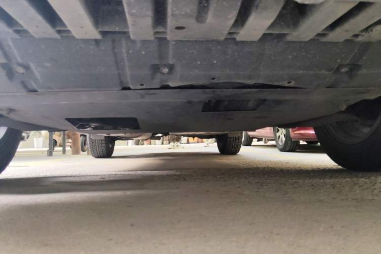 Used Toyota RAV4 2015 2.0L CVT Two-Wheel Drive Fashion Edition Chassis Front