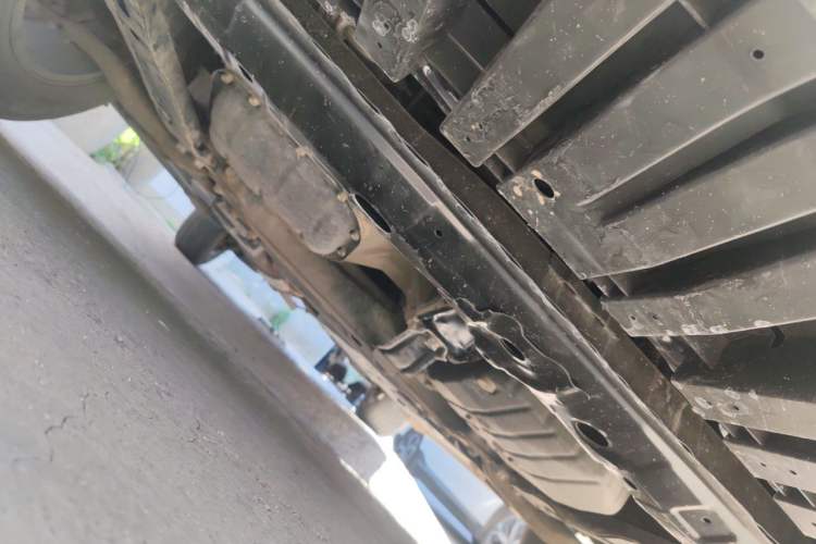 Used Toyota RAV4 2015 2.0L CVT Two-Wheel Drive Urban Edition Chassis Front