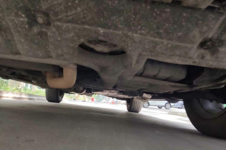 Used Toyota RAV4 2015 2.5L Automatic 4x4 Elite Edition Chassis Front