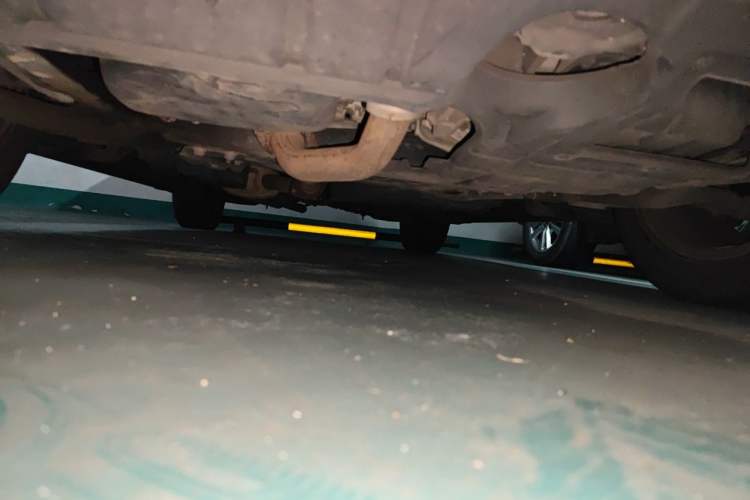 Used Toyota RAV4 2015 2.5L Automatic 4x4 Elite Edition Chassis Front
