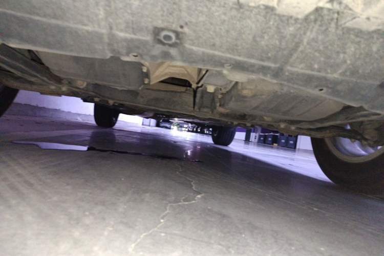 Used Toyota RAV4 2015 2.0L CVT Two-Wheel Drive Fashion Edition Chassis Front