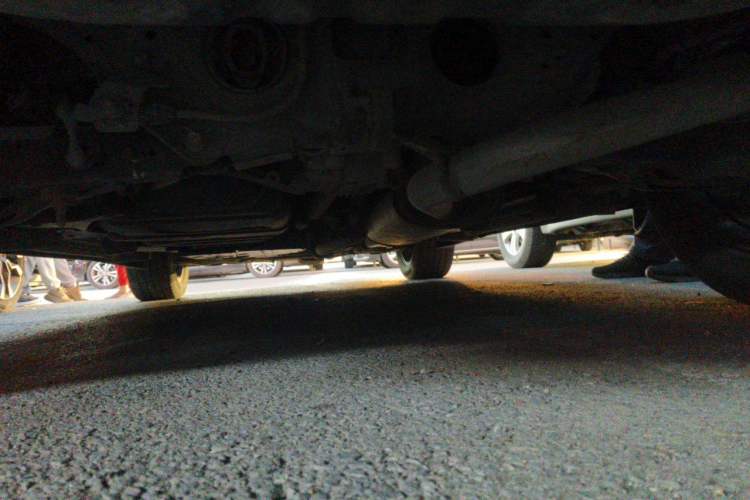 Used Toyota RAV4 2015 2.5L Automatic 4x4 Elite Edition Chassis Front