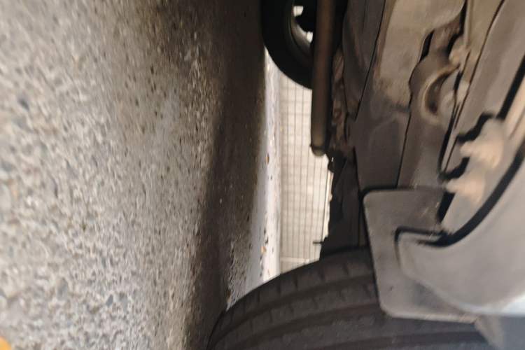 Used Toyota RAV4 2015 2.5L Automatic 4x4 Elite Edition Chassis Front