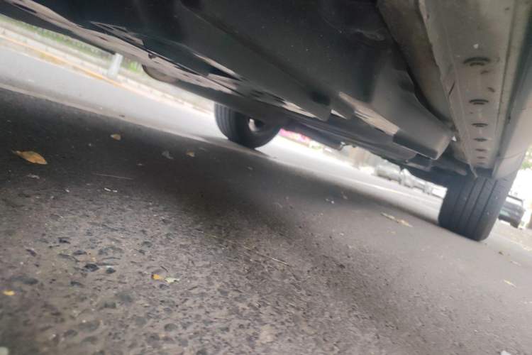 Used Toyota RAV4 2015 2.5L Automatic 4x4 Elite Edition Chassis Front Left