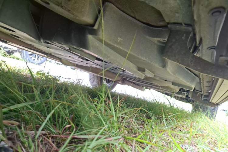 Used Toyota RAV4 2015 2.5L Automatic 4x4 Elite Edition Chassis Front Left