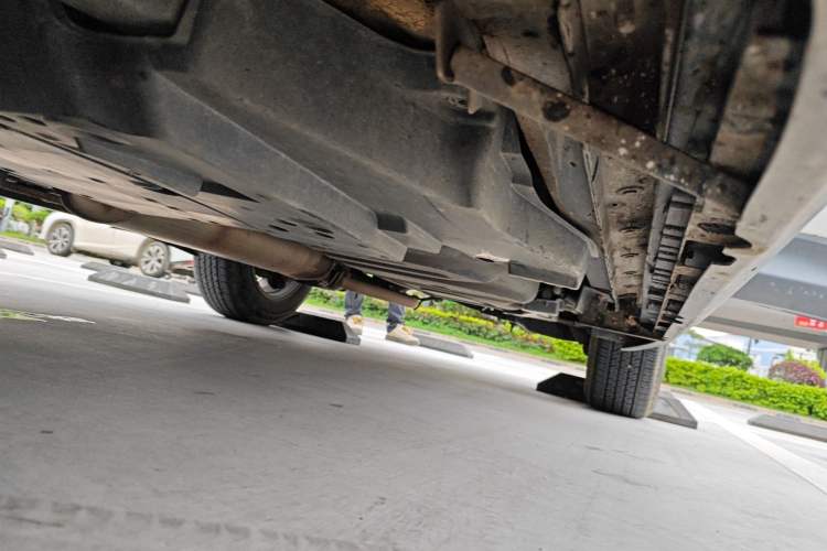 Used Toyota RAV4 2015 2.0L CVT Two-Wheel Drive Urban Edition Chassis Front Left