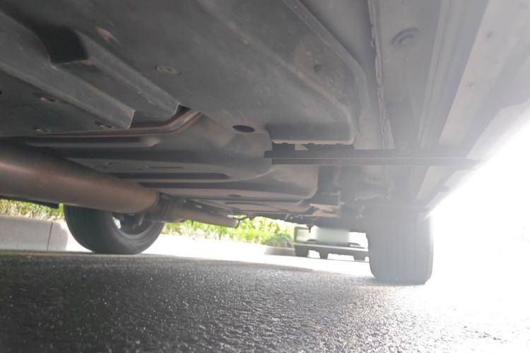 Used Toyota RAV4 2015 2.5L Automatic 4x4 Elite Edition Chassis Front Left