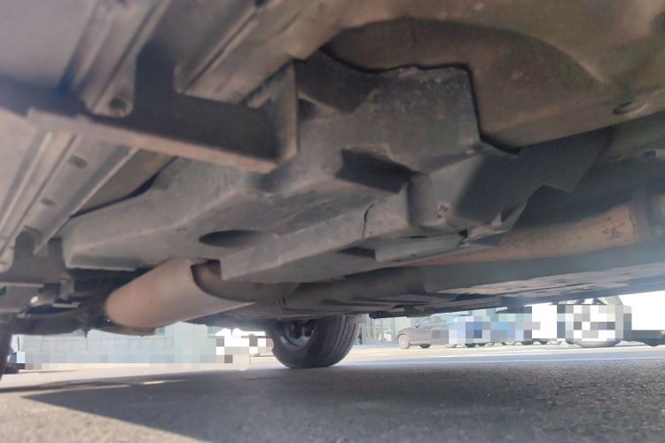 Used Toyota RAV4 2015 2.5L Automatic 4x4 Elite Edition Chassis Front Left