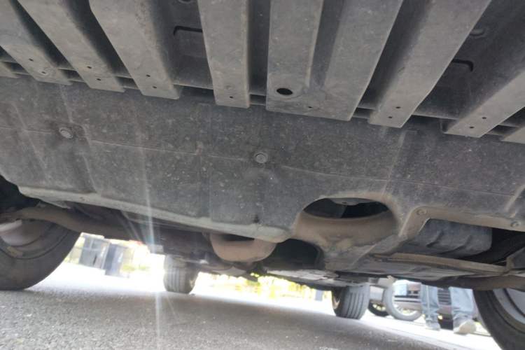 Used Toyota RAV4 2015 2.5L Automatic 4x4 Elite Edition Chassis Front