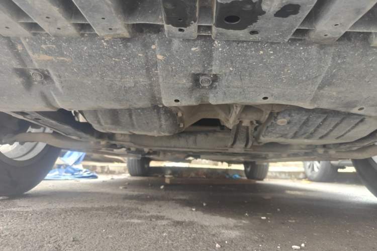 Used Toyota RAV4 2015 2.0L CVT Two-Wheel Drive Fashion Edition Chassis Front