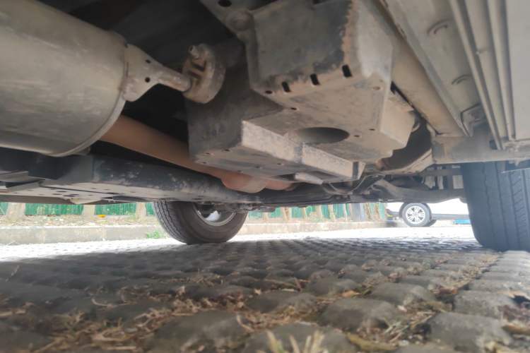Used Toyota RAV4 2015 2.0L CVT Two-Wheel Drive Urban Edition Chassis Front Right