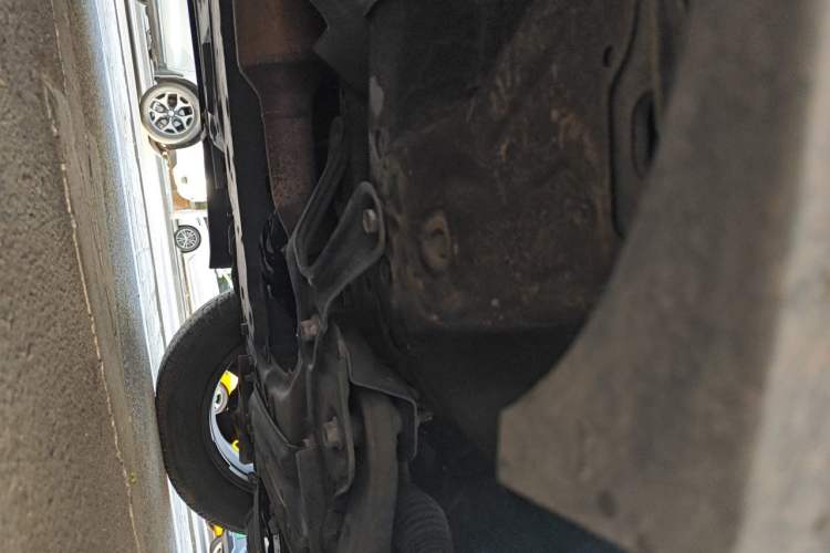Used Toyota RAV4 2015 2.0L CVT Two-Wheel Drive Fashion Edition Chassis Front Right