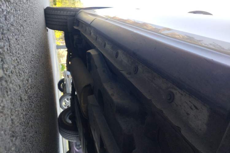 Used Toyota RAV4 2015 2.5L Automatic 4x4 Elite Edition Chassis Front Right