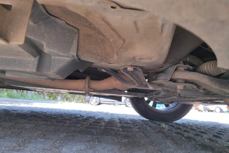 Used Toyota RAV4 2015 2.5L Automatic 4x4 Elite Edition Chassis Front Right