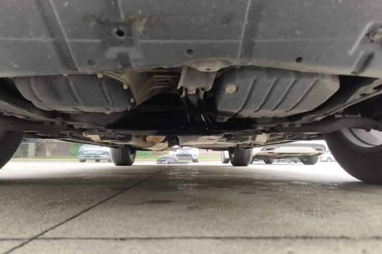 Used Toyota RAV4 2015 2.0L CVT Two-Wheel Drive Fashion Edition Chassis Front