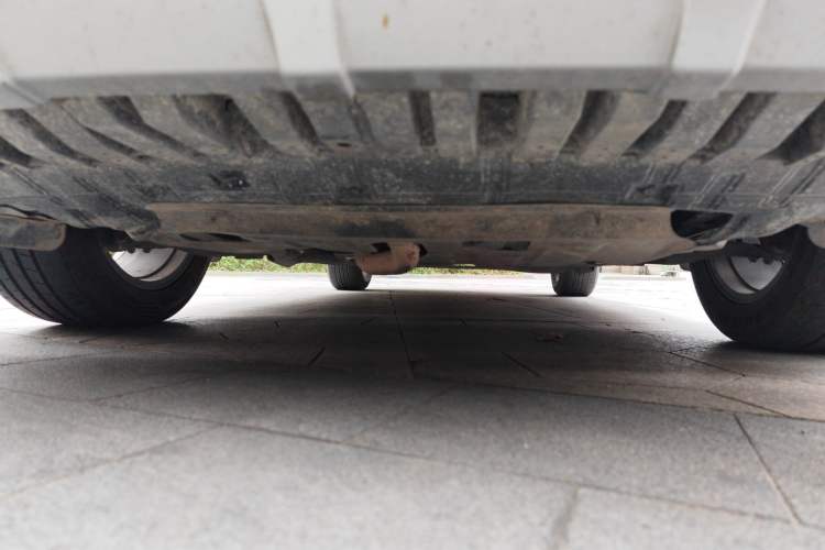 Used Toyota RAV4 2015 2.5L Automatic 4x4 Elite Edition Chassis Front