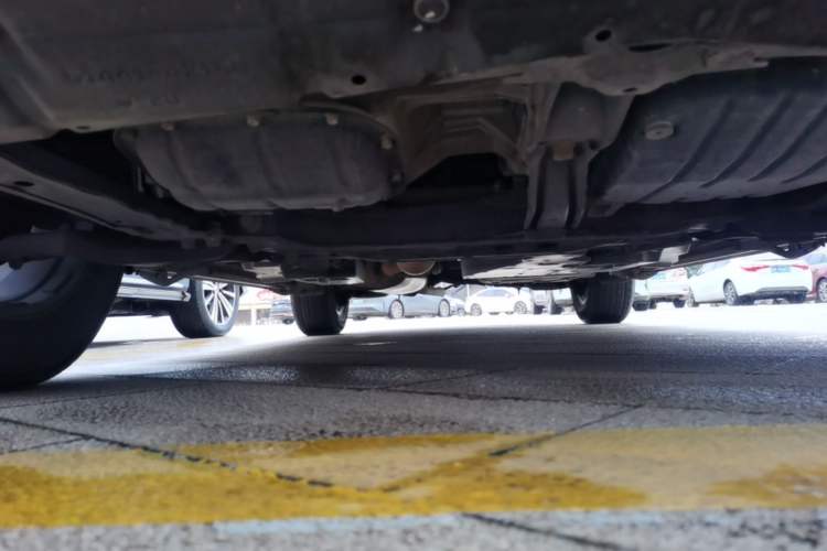 Used Toyota RAV4 2015 2.0L CVT Two-Wheel Drive Fashion Edition Chassis Front