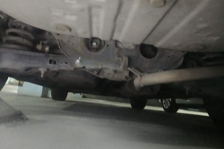 Used Toyota RAV4 2015 2.0L CVT Four-Wheel Drive New Edition Chassis Rear