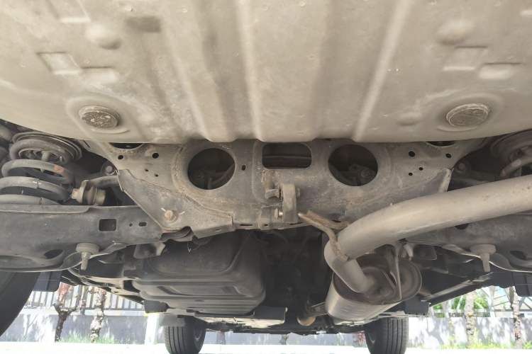 Used Toyota RAV4 2015 2.0L CVT Two-Wheel Drive Fashion Edition Chassis Rear