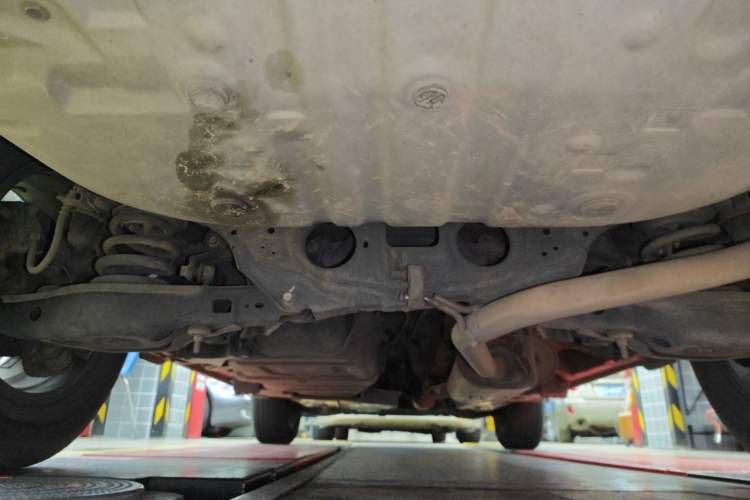 Used Toyota RAV4 2015 2.0L CVT Two-Wheel Drive Fashion Edition Chassis Rear