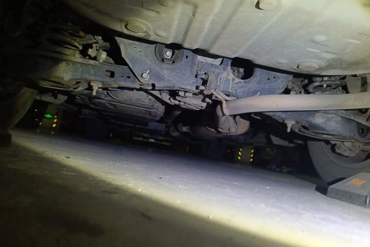 Used Toyota RAV4 2015 2.0L CVT Four-Wheel Drive New Edition Chassis Rear