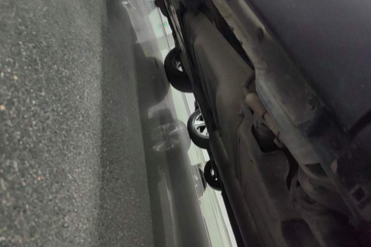 Used Toyota RAV4 2015 2.5L Automatic 4x4 Elite Edition Chassis Rear Left