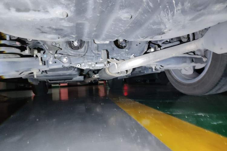 Used Toyota RAV4 2015 2.5L Automatic 4x4 Elite Edition Chassis Rear