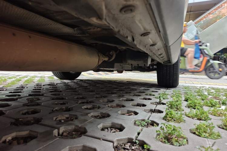 Used Toyota RAV4 2015 2.5L Automatic 4x4 Elite Edition Chassis Rear Right