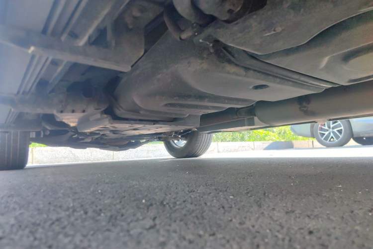 Used Toyota RAV4 2015 2.5L Automatic 4x4 Elite Edition Chassis Rear Right