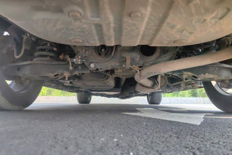 Used Toyota RAV4 2015 2.5L Automatic 4x4 Elite Edition Chassis Rear