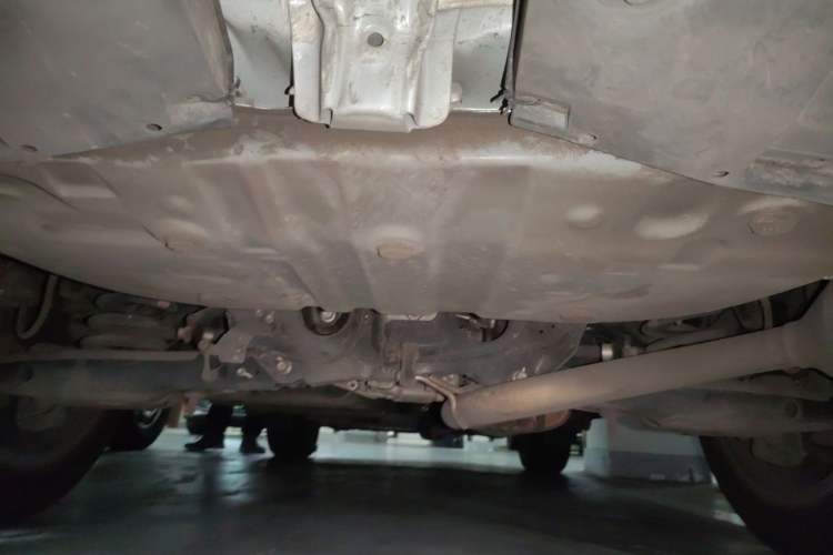 Used Toyota RAV4 2015 2.5L Automatic 4x4 Elite Edition Chassis Rear