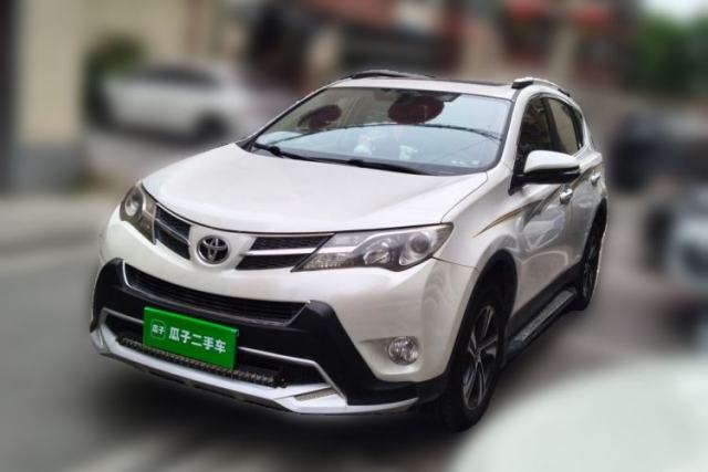 Used Toyota RAV4 2015 2.0L CVT Two-Wheel Drive Fashion Edition