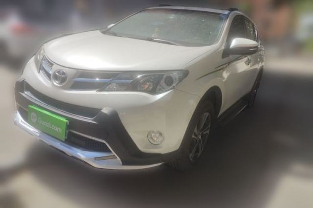 Used Toyota RAV4 2015 2.0L CVT Two-Wheel Drive Fashion Edition