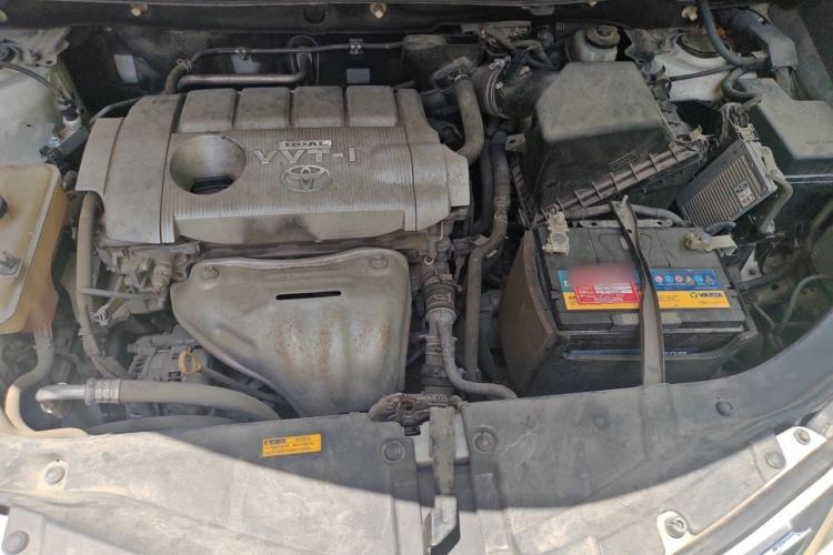 Used Toyota RAV4 2015 2.5L Automatic 4x4 Elite Edition Engine Bay